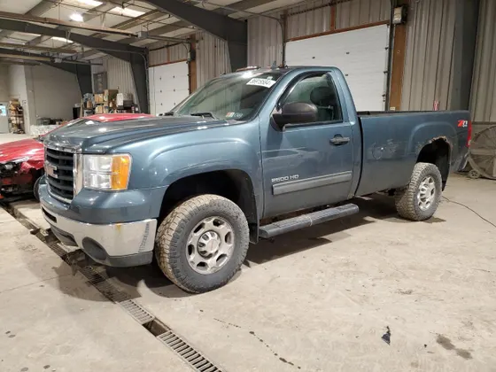 2010 GMC Sierra 2500 K2500 SLE