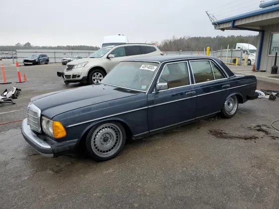 1979 Mercedes-Benz 240 240 D