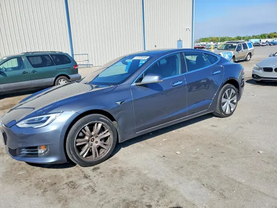 2020 Tesla Model S Long Range