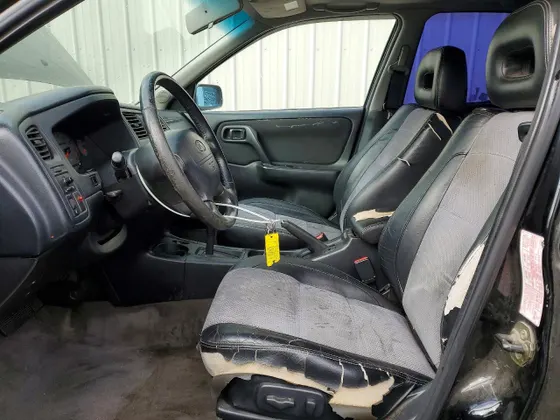 2002 INFINITI G20 Luxury