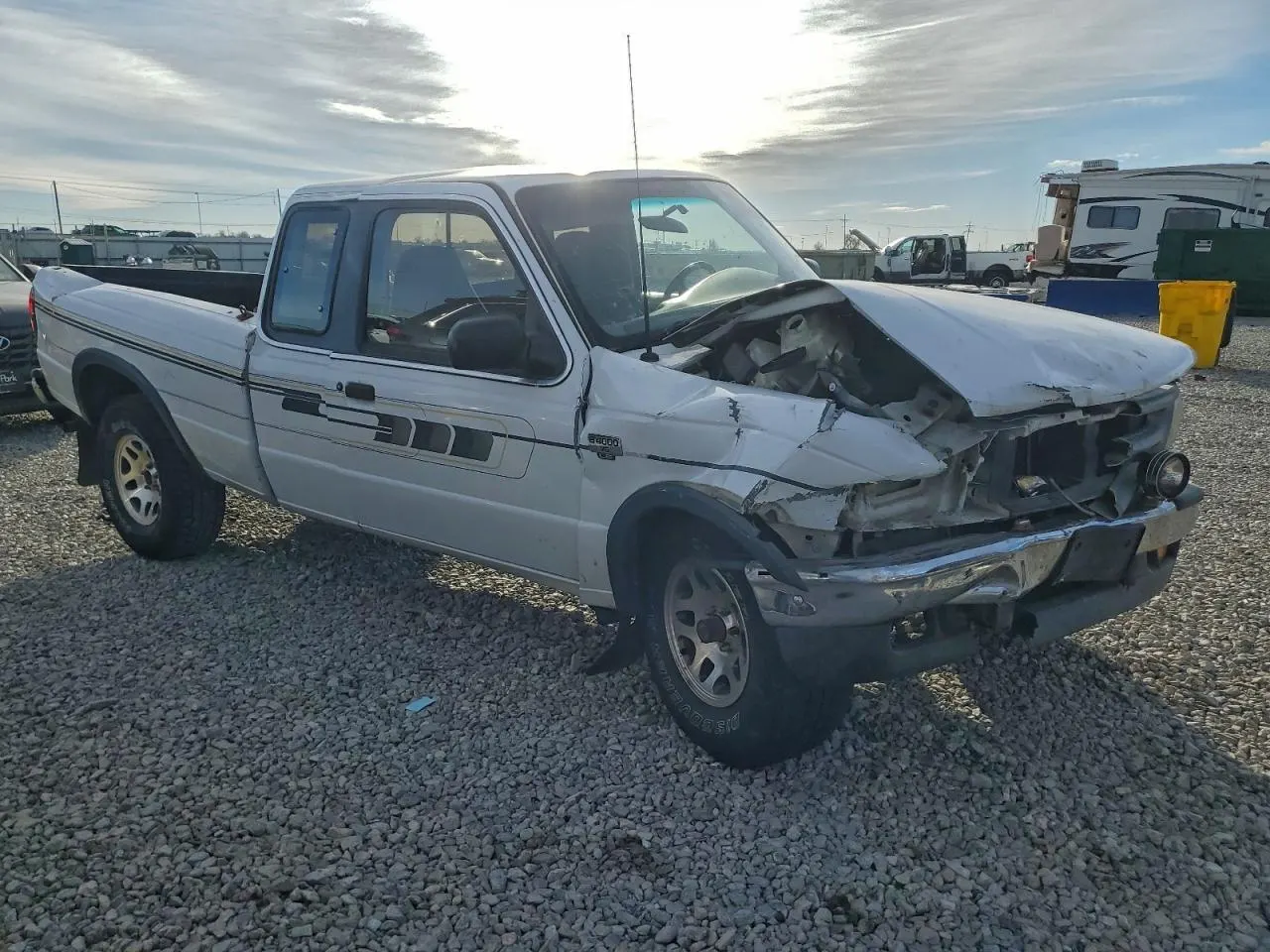 1996 Mazda B-Series 4WD Truck LE
