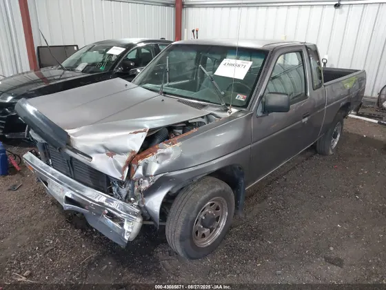 1989 Nissan Hardbody King Cab 2WD KING CAB