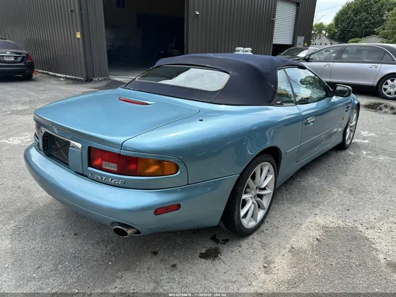 2001 Aston Martin DB7