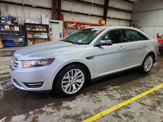 2017 Ford Taurus Limited
