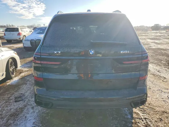 2025 BMW X7 M60i
