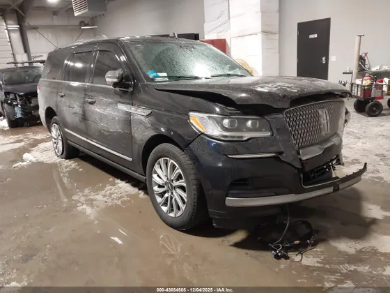 2023 Lincoln Navigator L Premiere
