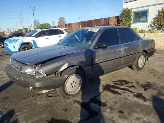 1989 Toyota Camry DLX