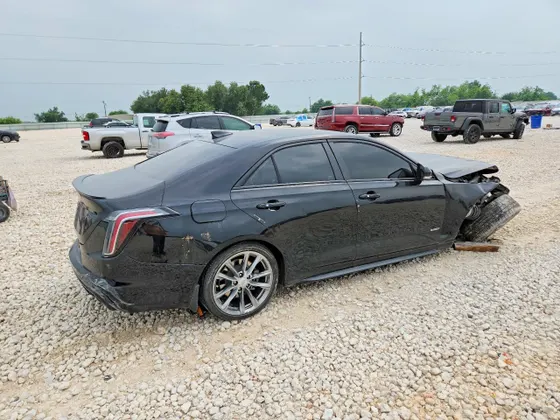 2022 Cadillac CT4-V