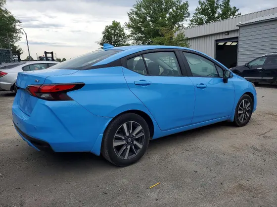 2021 Nissan Versa SV