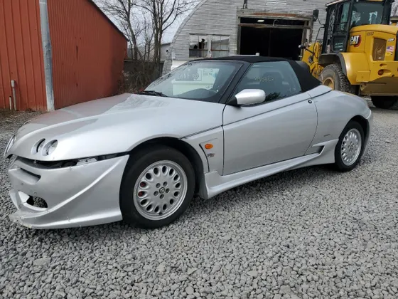 1996 Alfa Romeo Spider SPYDER