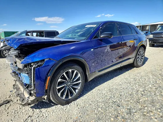2024 Cadillac LYRIQ Sport