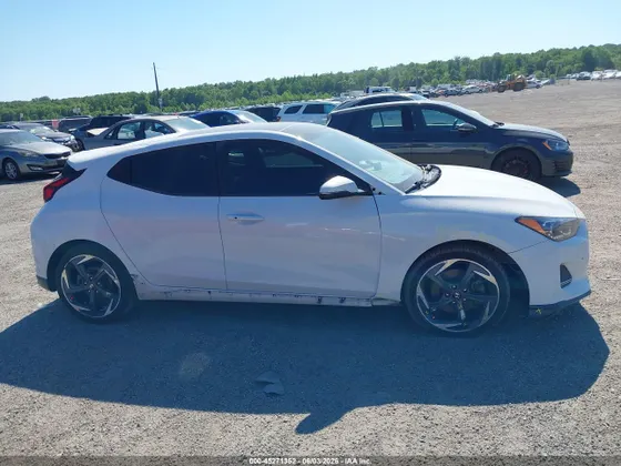 2019 Hyundai Veloster Turbo Ultimate
