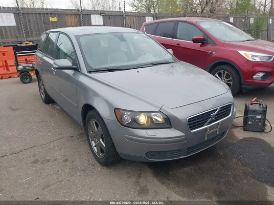 2006 Volvo V50 2.5L Turbo