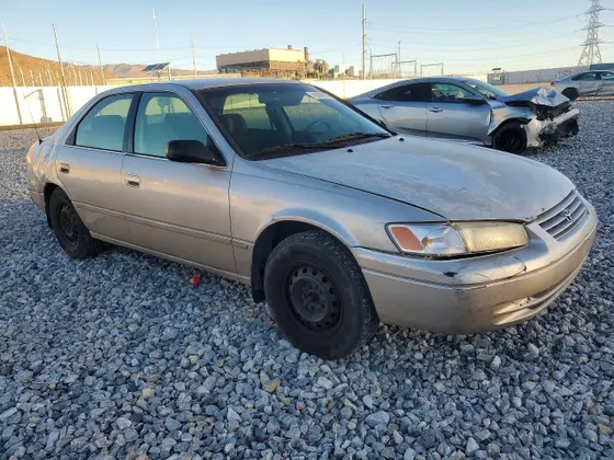 1997 Toyota Camry CE