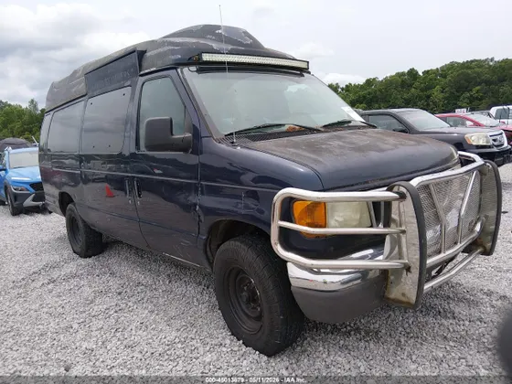 2004 Ford Econoline Wagon XL