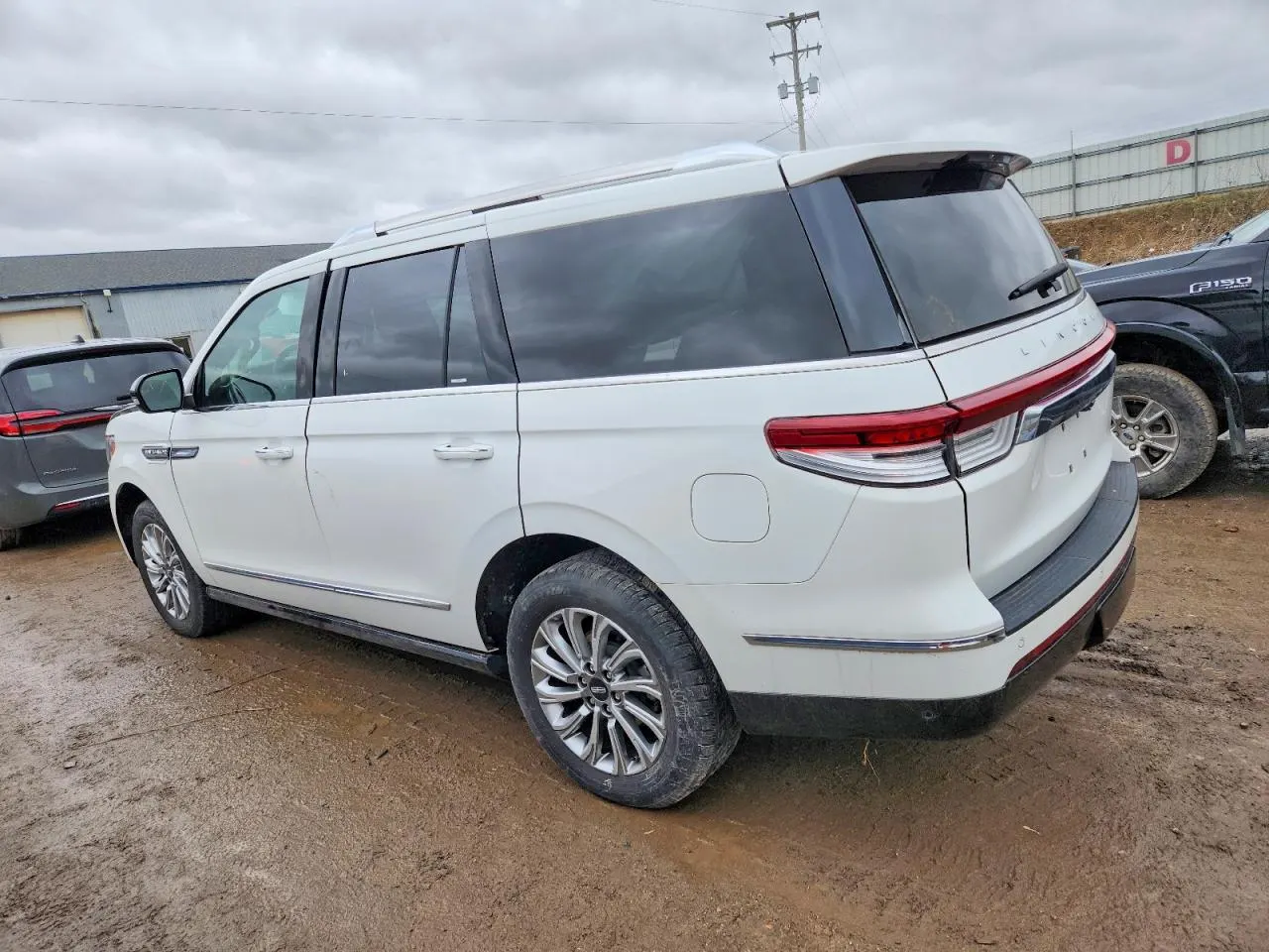2023 Lincoln Navigator Standard