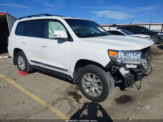 2018 Toyota Land Cruiser V8