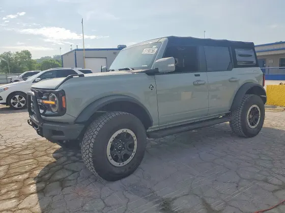 2021 Ford Bronco Outer Banks