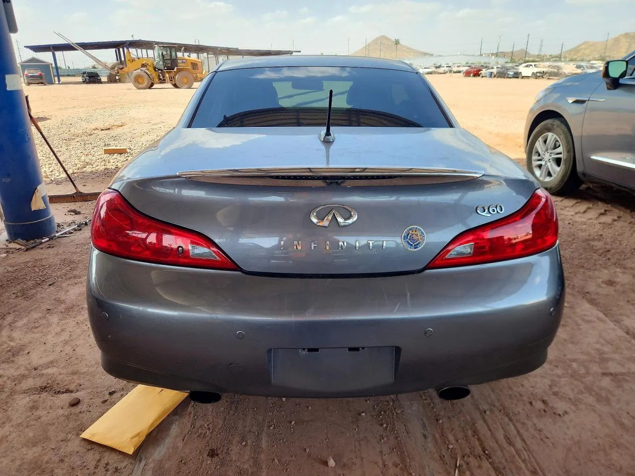 2014 INFINITI Q60 Convertible