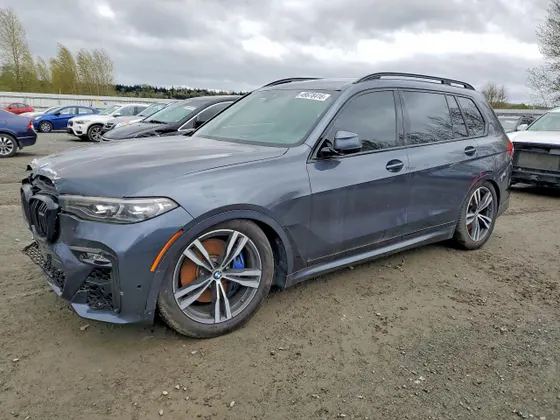 2020 BMW X7 M50i