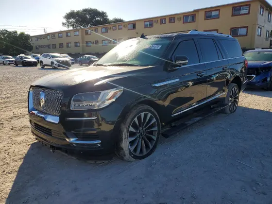 2020 Lincoln Navigator L Reserve