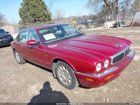 2000 Jaguar XJ