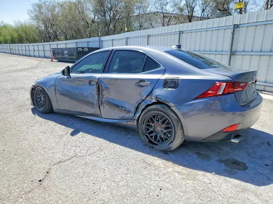 2016 Lexus IS 200t IS