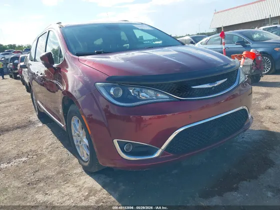 2020 Chrysler Pacifica Touring L