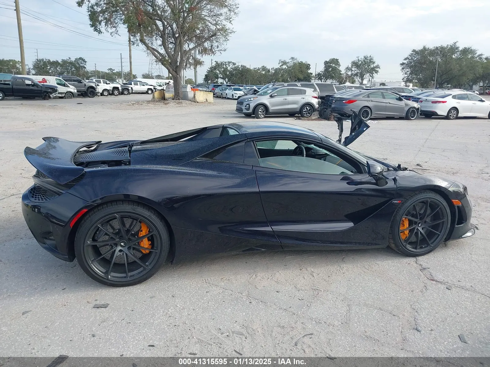 2024 McLaren 750S SPIDER