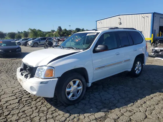 2004 GMC Envoy SLE
