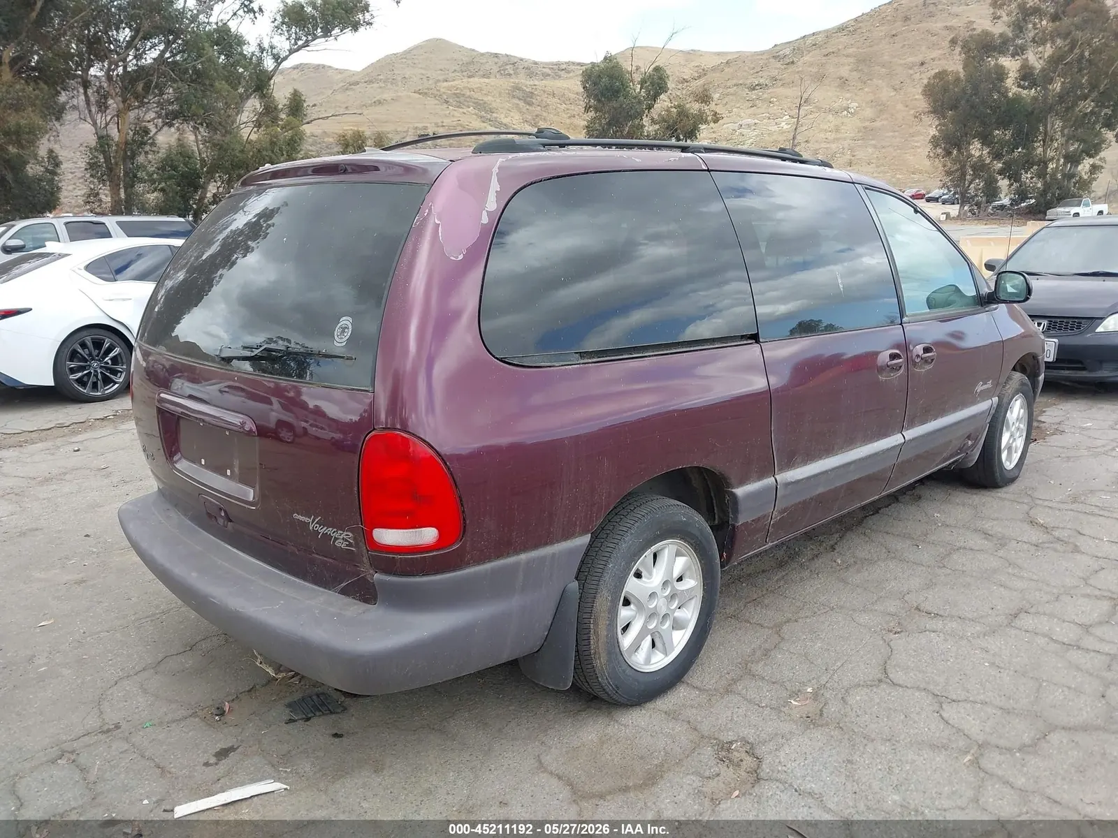 1999 Plymouth GRAND VOYAGER SE