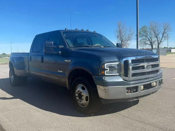 2006 Ford Super Duty F-350 DRW XL
