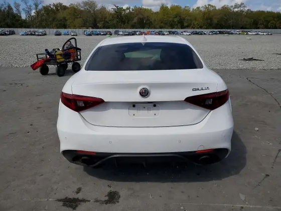 2017 Alfa Romeo Giulia