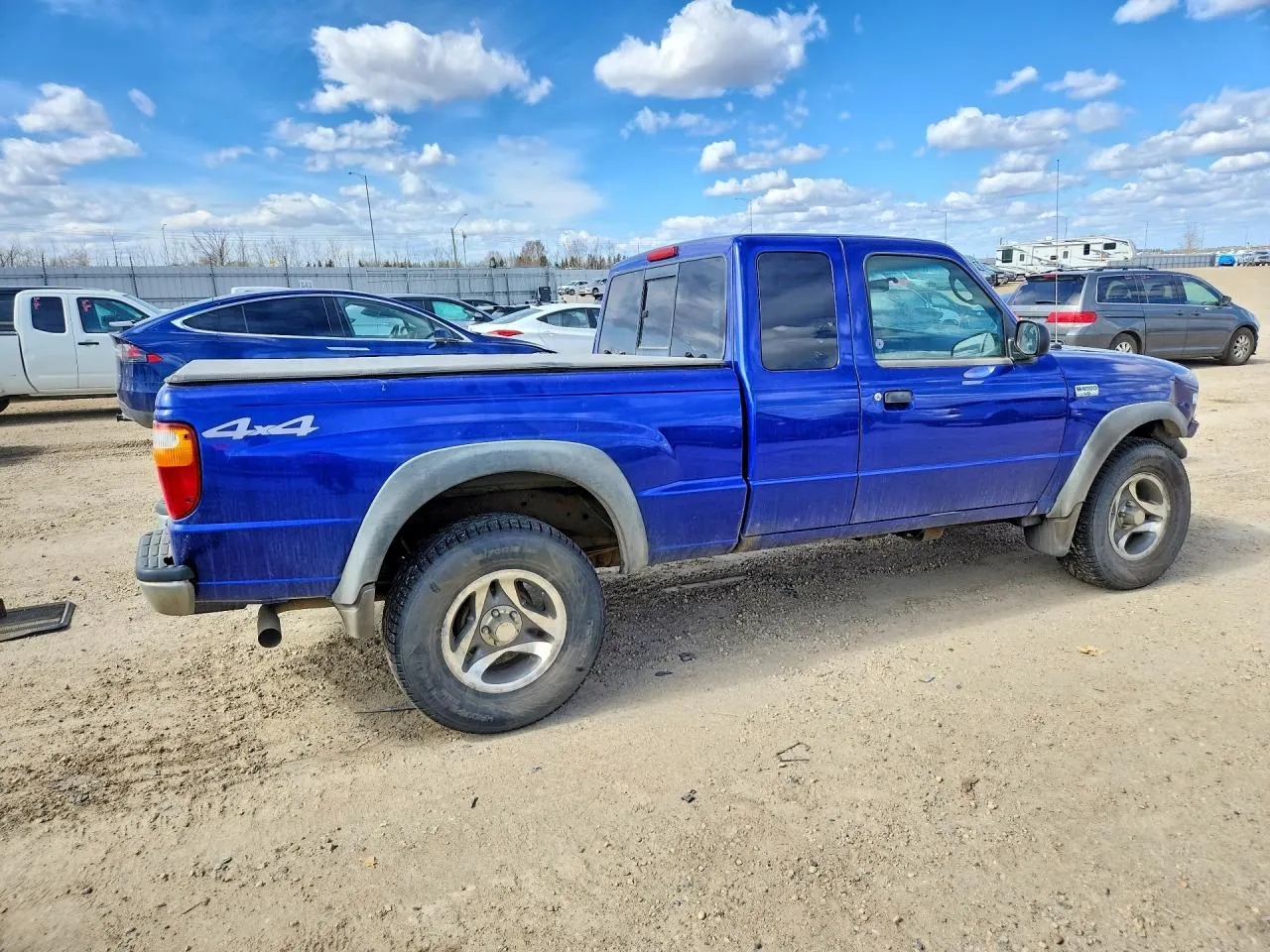 2004 Mazda B-Series 4WD Truck SE