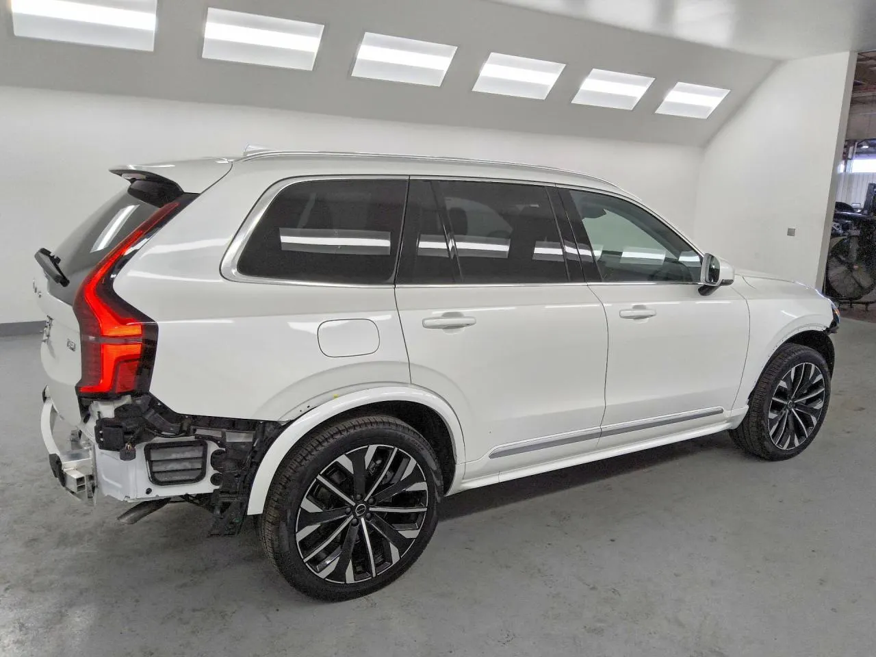 2025 Volvo XC90 Plug-In Hybrid Ultra