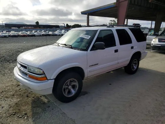 2004 Chevrolet Blazer LS
