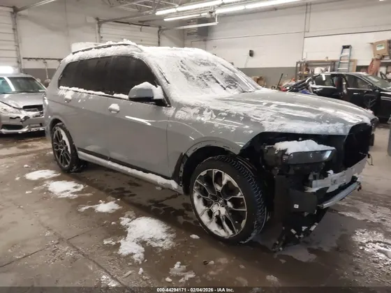 2023 BMW X7 xDrive40i