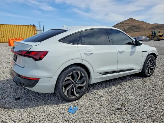 2024 Audi Q8 e-tron Sportback S line Premium Plus