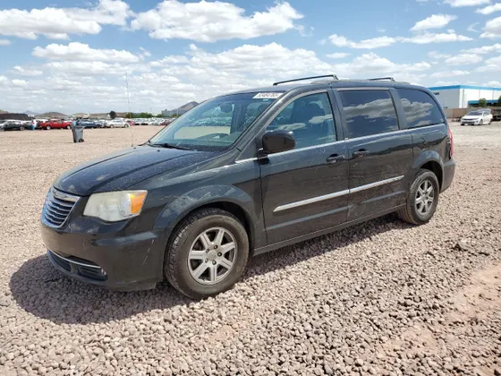 2019 Chrysler Town & Country Touring
