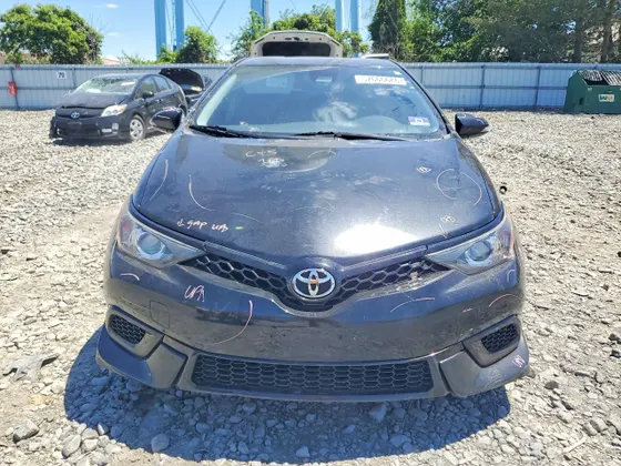 2017 Toyota Corolla iM