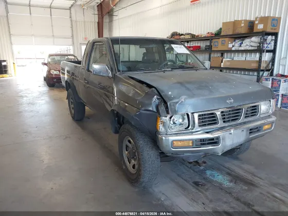 1995 Nissan Trucks 4WD SE