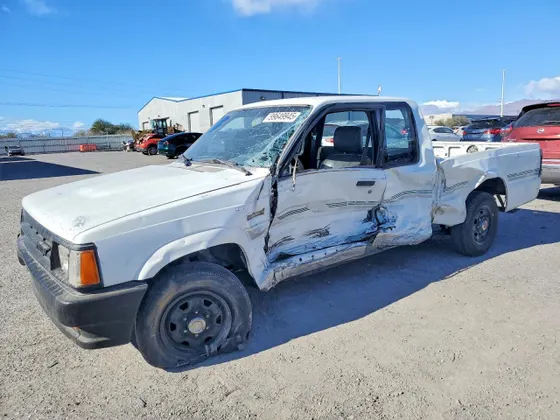 1992 Mazda B2200/B2600i Pickup 2WD CAB PLUS