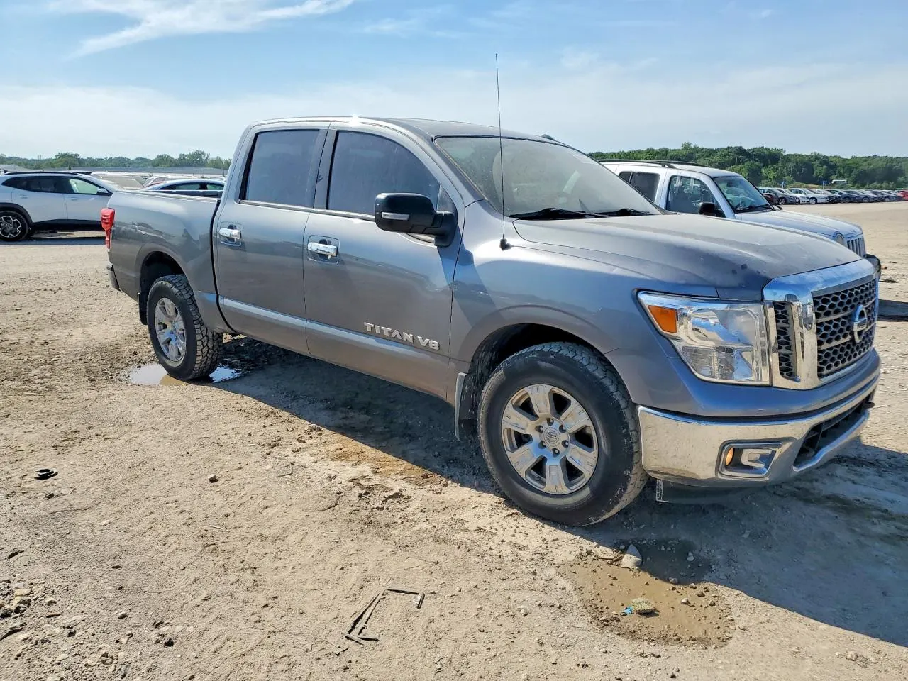 2018 Nissan Titan SV