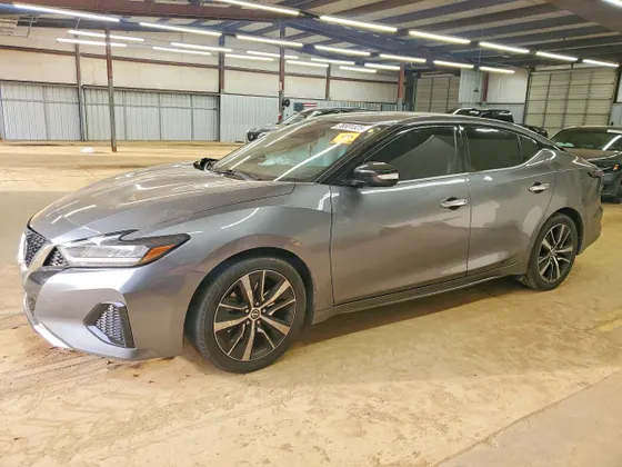 2022 Nissan Maxima SV