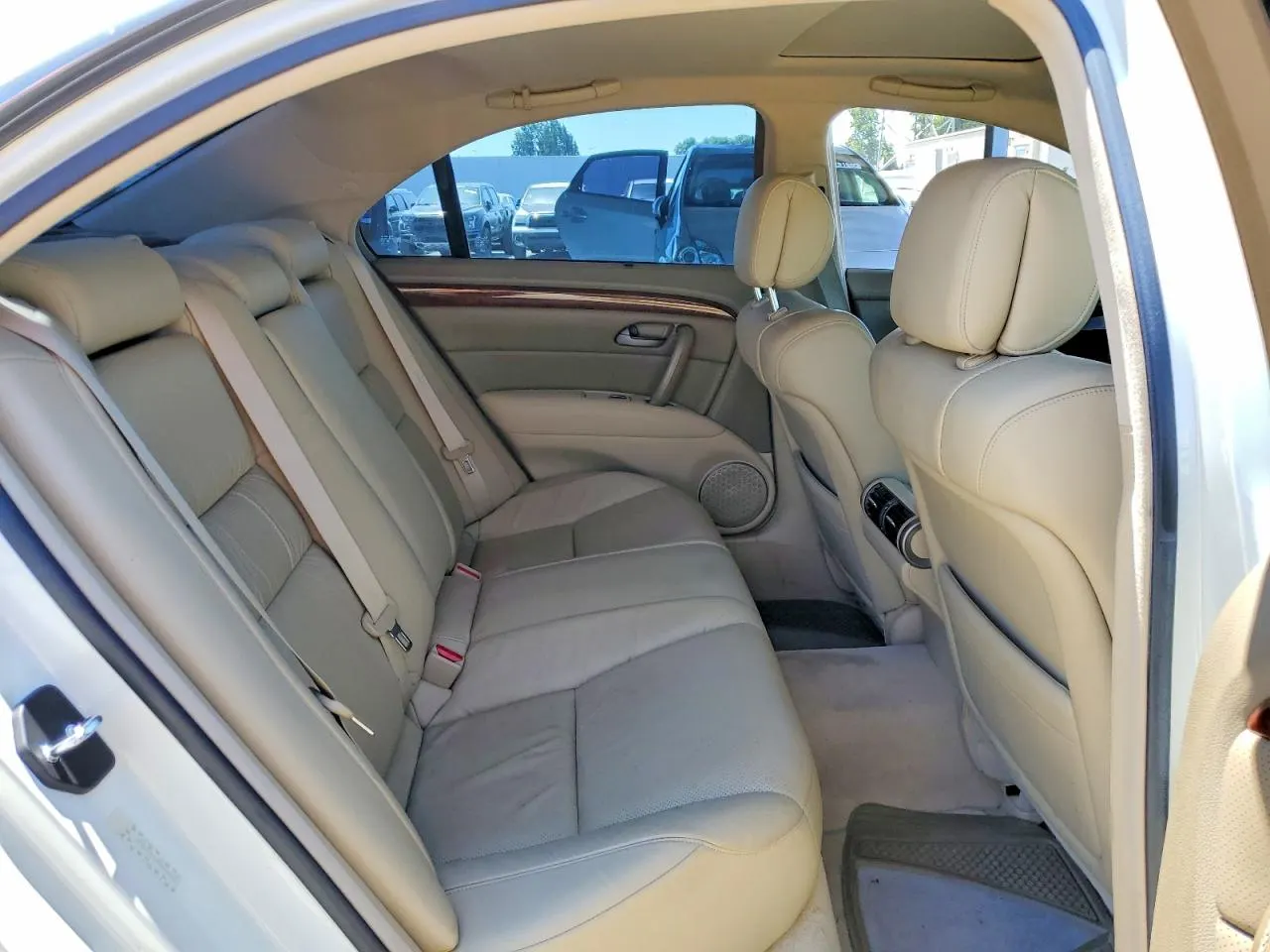 2005 Acura RL