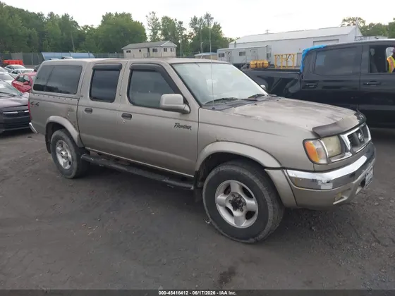 2000 Nissan Frontier 4WD XE