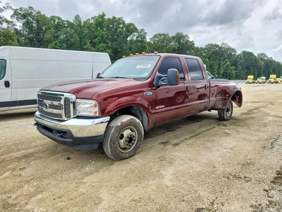 2003 Ford Super Duty F-350 DRW XL