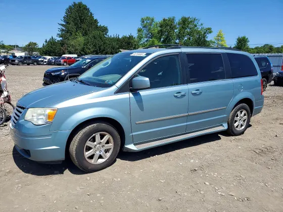 2009 Chrysler Town & Country Touring