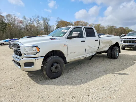 2022 Ram 3500 Tradesman