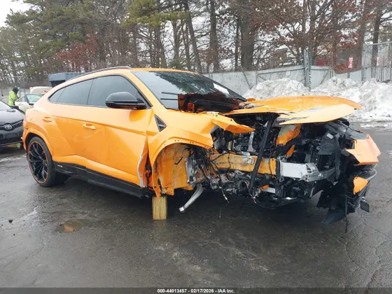 2024 Lamborghini Urus S